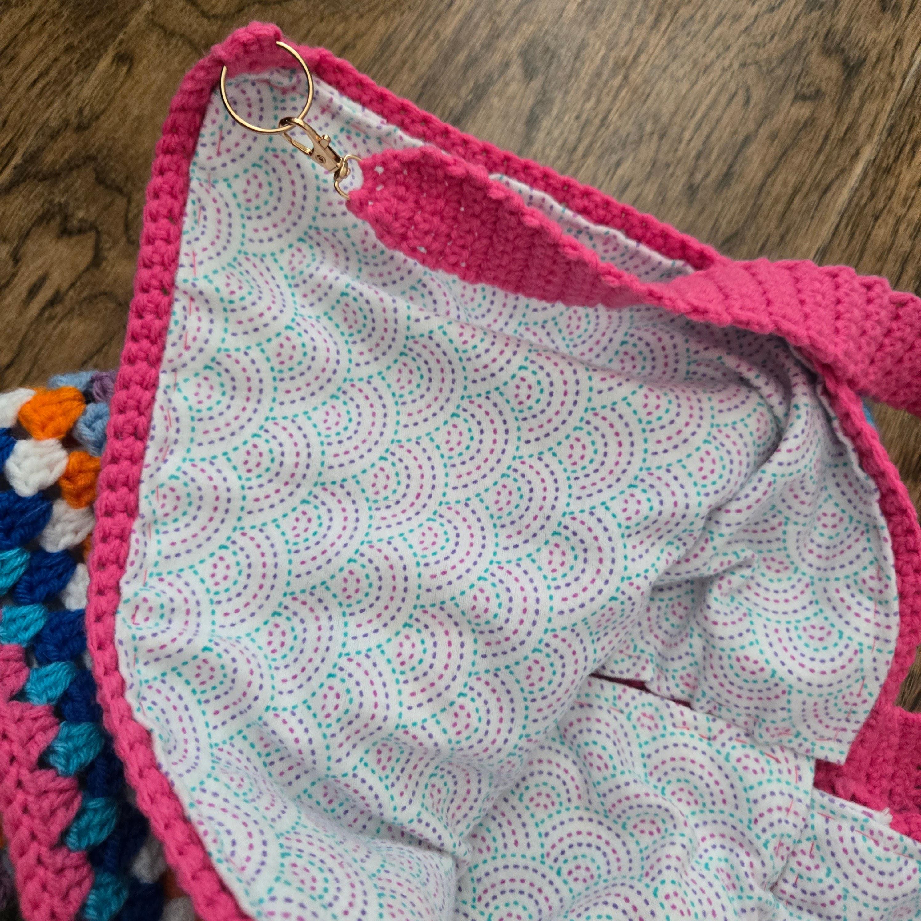 Colorful Granny Square Crochet Crossbody Bag – Handmade Boho Shoulder Bag, Large Rainbow Patchwork, Lined with Keychain - Thumbnail 6