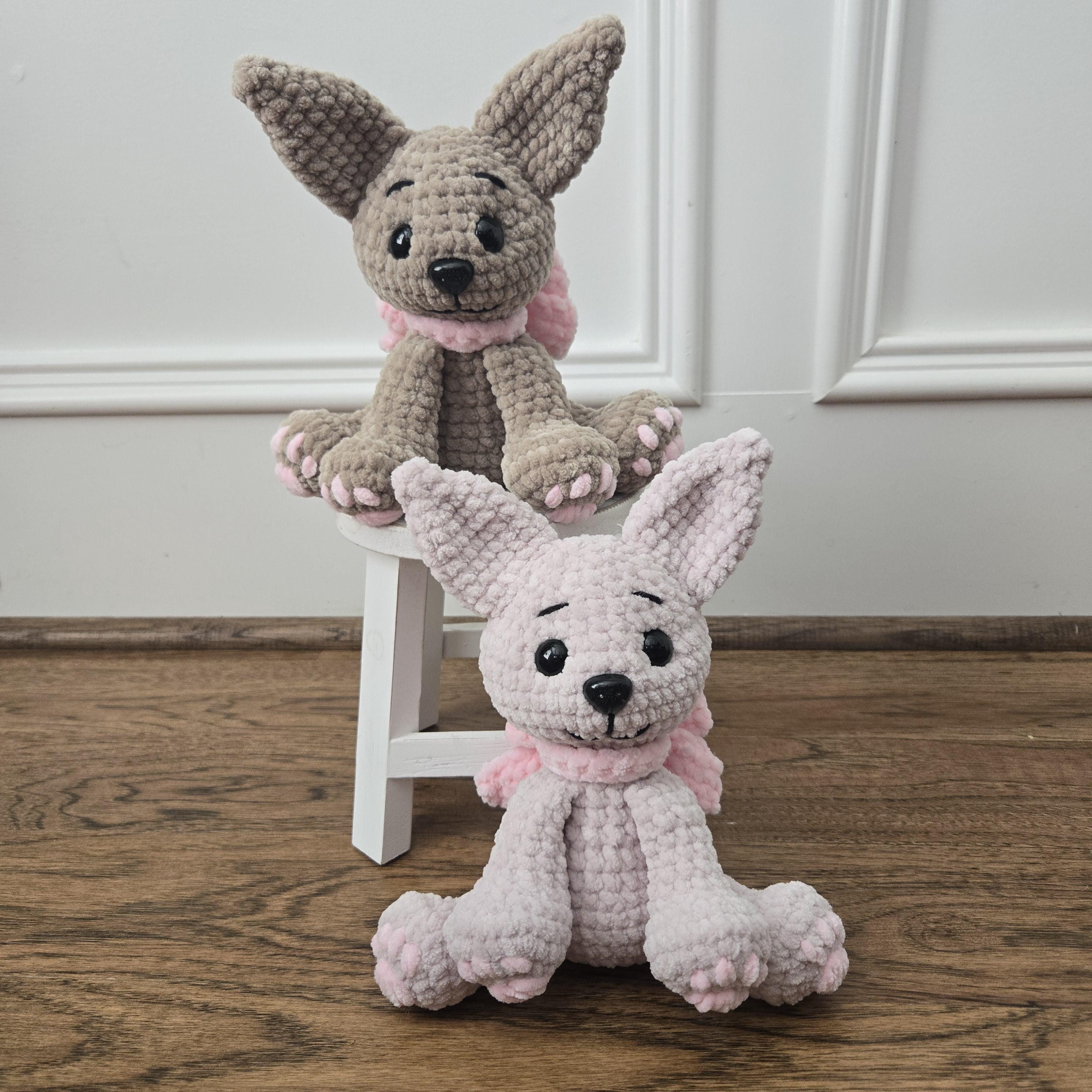 Crochet Chihuahua Plush – Handmade Cream Dog with Pink Bow & Toe Beans, Cute Amigurumi Stuffed Animal Puppy Gift - Thumbnail 7