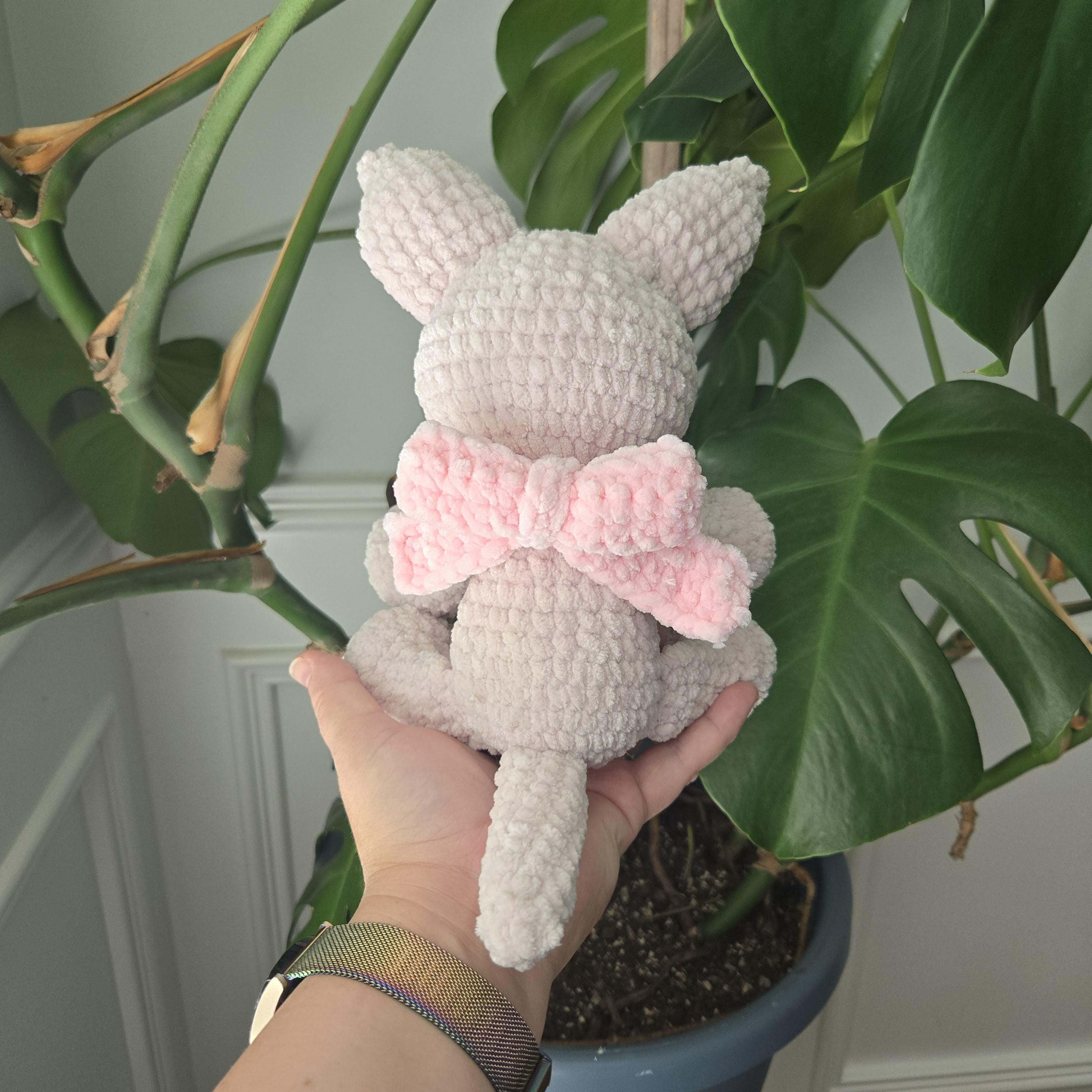 Crochet Chihuahua Plush – Handmade Cream Dog with Pink Bow & Toe Beans, Cute Amigurumi Stuffed Animal Puppy Gift - Thumbnail 3