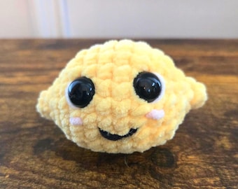 Small Crochet Lemon Plush – Mini Amigurumi Lemon – Kawaii Fruit Plushie – Handmade Citrus Toy – Cute Desk Buddy – Lemon Lover Gift