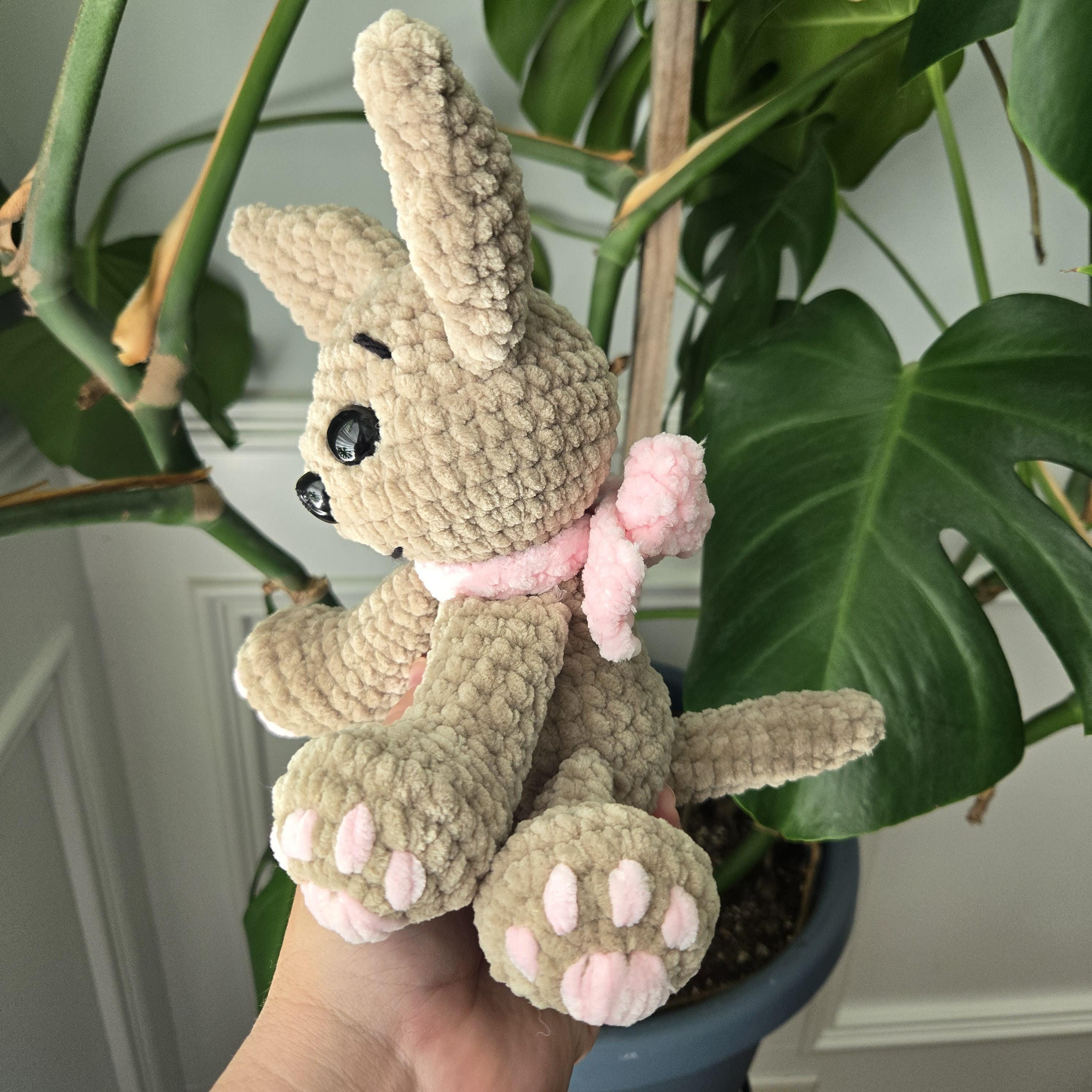 Crochet Chihuahua Plush – Handmade Tan Dog with Pink Bow & Toe Beans, Cute Amigurumi Stuffed Animal Puppy Gift - Thumbnail 3