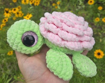 Crochet Rose Turtle Plush – Soft Chenille Turtle with Flower Shell – Amigurumi Plushie – Cute Garden Gift – Handmade Floral Animal