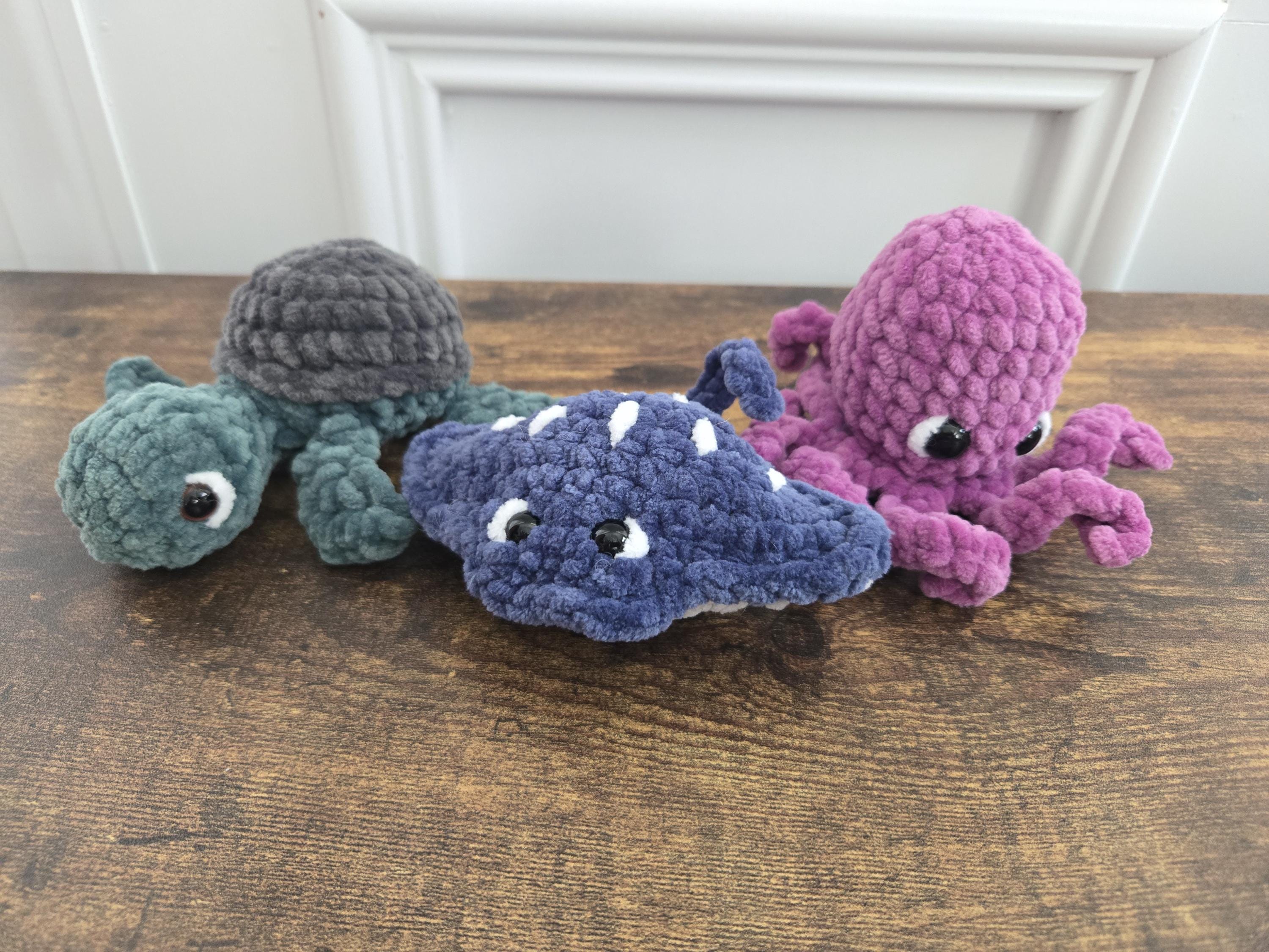 Sea Creature Trio – Crochet Octopus, Sea Turtle & Stingray Plush Set – Ocean Animal Plushies – Soft Handmade Stuffed Toys – Ocean Lover Gift - Thumbnail 3