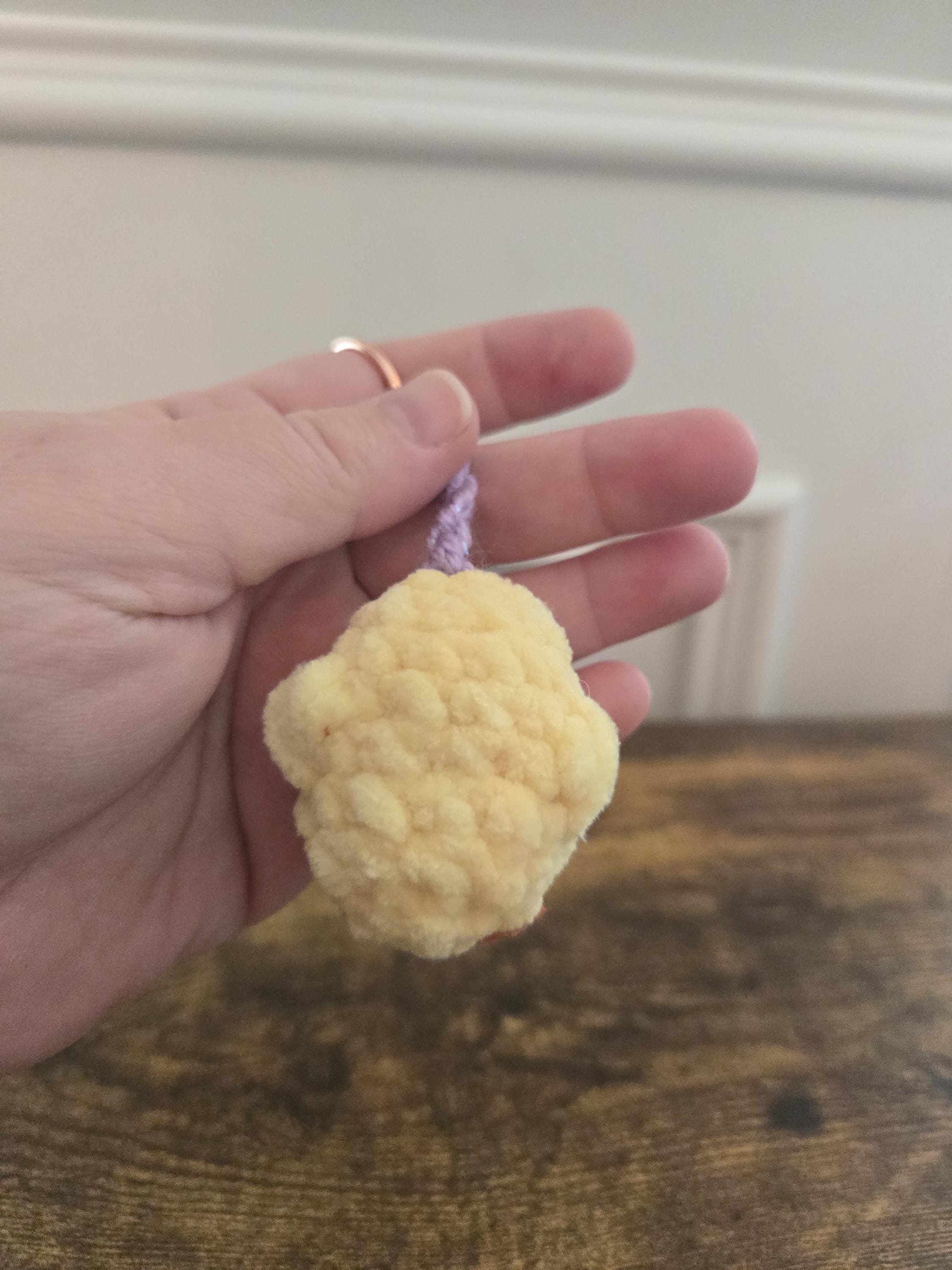 Crochet Baby Chick Keychain – Mini Amigurumi Chick – Kawaii Chicken Keychain – Cute Easter Gift – Handmade Bird Keyring - Thumbnail 6