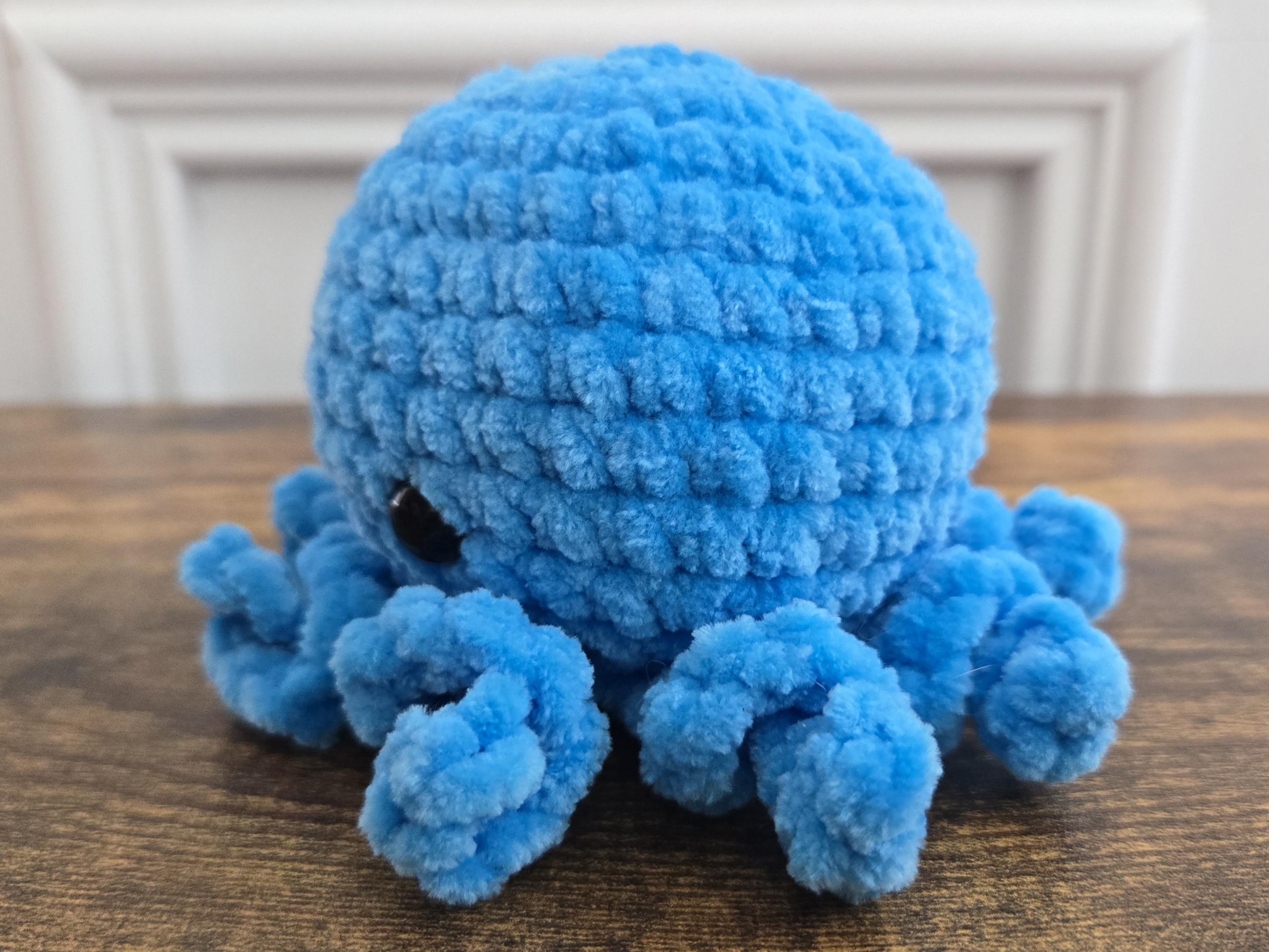 Crochet Octopus Squish – Handmade Plush Octopus – Kawaii Sea Animal – Chunky Soft Plush – Ocean Lover Gift – Cute Desk Buddy - Thumbnail 3
