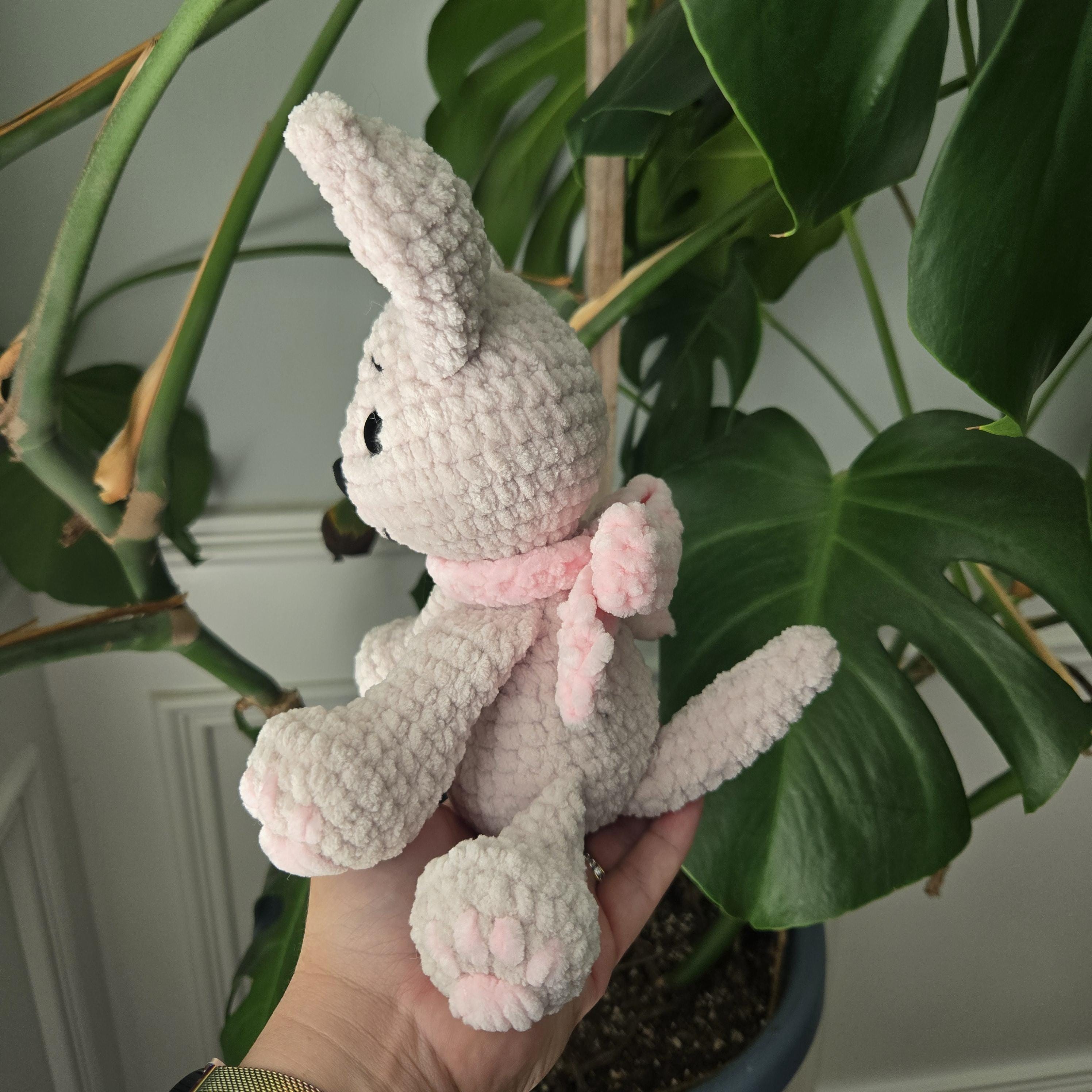 Crochet Chihuahua Plush – Handmade Cream Dog with Pink Bow & Toe Beans, Cute Amigurumi Stuffed Animal Puppy Gift - Thumbnail 5