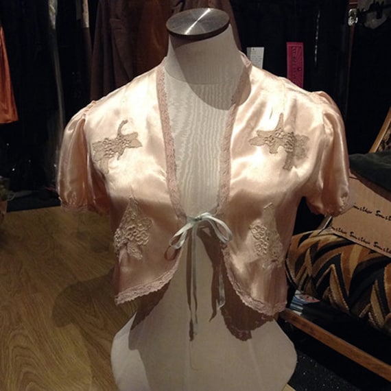 Beautiful Vintage Satin Bed Jacket