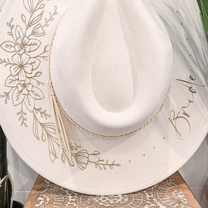 Bride Floral Burned Hat, Floral Engraved Cowboy Hat, Bachelorette Party Hat, Nashville Bachelorette Hat, Nash Bash Hat, Engagement Gift