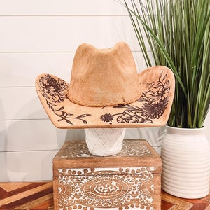Floral Burned Hat, Floral Engraved Cowboy Hat, Sunflower Hat, Sunflower Burned Fedora, Engraved Suede Hat, Boho Hat, Vegan Suede