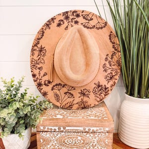 Floral Burned Hat, Floral Engraved Cowboy Hat, wildflower Hat, Floral Burned Fedora, Engraved Suede Hat, Boho Hat, Vegan Suede