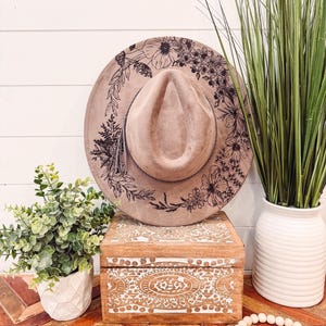 Floral Burned Hat, Floral Engraved Cowboy Hat, Sunflower Hat, Sunflower Burned Fedora, Engraved Suede Hat, Boho Hat, Vegan Suede