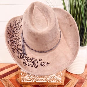 Floral Burned Hat, Floral Engraved Cowboy Hat, Sunflower Hat, Sunflower Burned Fedora, Engraved Suede Hat, Boho Hat, Vegan Suede image 3