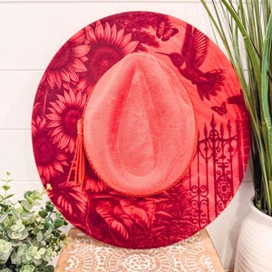 Floral Burned Hat, Sunflower Hat, Sunflower Hat, Hummingbird Hat, Sunflower Burned Fedora, Engraved Suede Hat, Boho Hat, Vegan Suede