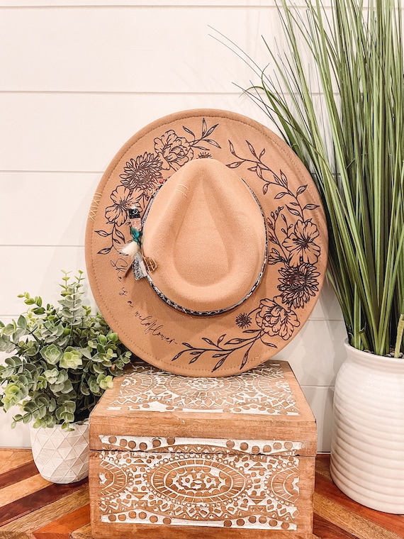 Engraved Tan Felt Western Sunflower Hat Sunflower Bee Burned Hat, Floral Engraved Cowboy Hat  main image 2