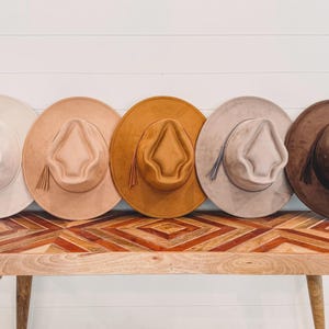 Sombrero de gamuza vegana en blanco con logotipo grabado, sombrero en blanco para quemar, pirograbado, sombrero fedora, sombrero de ala ancha, sombrero para grabar, sombrero para fiesta imagen 10