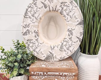 Floral Print Hat, Floral Cowboy Hat, Sunflower Hat, wildflower Fedora, Floral Suede Hat, Boho Hat, Vegan Suede, cowgirl hat, wide brim hat