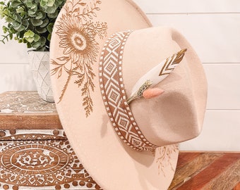Bloemen verbrande hoed, bloemen gegraveerde cowboyhoed, zonnebloemhoed, zonnebloem verbrand fedora, gegraveerde hoed, gegraveerde vilten hoed, bohohoed
