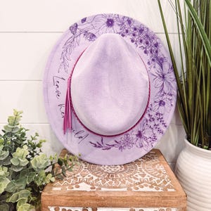 Youth Floral Print Hat, Child Size Burned Hat, Floral Burned Hat, Cowgirl Hat, wildflower Hat, Horse Hat, Engraved Cowboy Hat