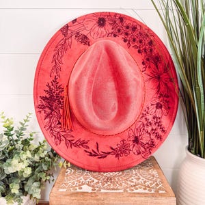 Floral Burned Hat, Floral Engraved Cowboy Hat, Sunflower Hat, Sunflower Burned Fedora, Engraved Suede Hat, Boho Hat, Vegan Suede