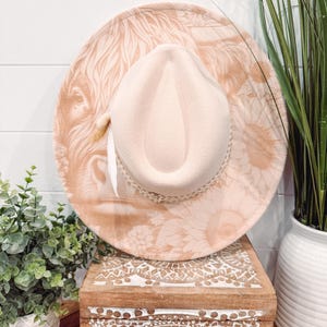 Azteken-Highland-Kuh Gebrannter Hut, Sonnenblume Gravierte Cowboy-Hut, Sonnenblumen-Hut, Sonnenblume Gebrannte Fedora, Boho Hut, Highland Kuh Hut