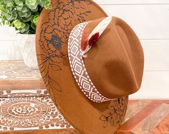 Bloemen verbrande hoed, bloemen gegraveerde cowboyhoed, zonnebloemhoed, zonnebloem verbrand fedora, gegraveerde hoed, gegraveerde vilten hoed, bohohoed