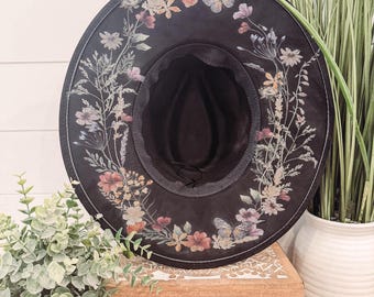 Floral Print Hat, Floral Cowboy Hat, Sunflower Hat, wildflower Fedora, Floral Suede Hat, Boho Hat, Vegan Suede, cowgirl hat, wide brim hat