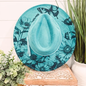 Poppy Burned Hat, Floral Engraved wide brim Hat, Floral Burned Hat, Butterfly Burned Fedora, Engraved Suede Hat, Boho Hat, Vegan Suede