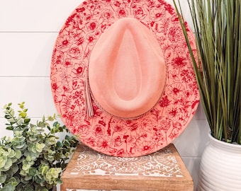 Chapeau brûlé fleurs sauvages, chapeau de cowboy à gravure florale, chapeau tournesol, chapeau Fedora brûlé tournesol, chapeau en daim gravé, chapeau bohème, daim végétalien