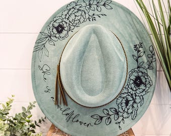 Pfingstrose Gebrannter Hut, Cowboy Hut mit Blumen Gravur, Peony Hut, Pfingstrose Gebranntes Fedora, Wildlederhut, Boho Hut, Veganes Wildleder