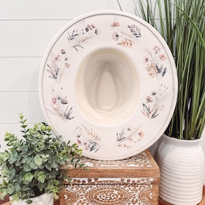 Blumen Print Hut, Blumen Cowboy Hut, Sonnenblume Hut, Wildblumen Wildleder Hut, Boho Hut, Vegan Wildleder, Cowgirl Hut, Hut mit breiter Krempe