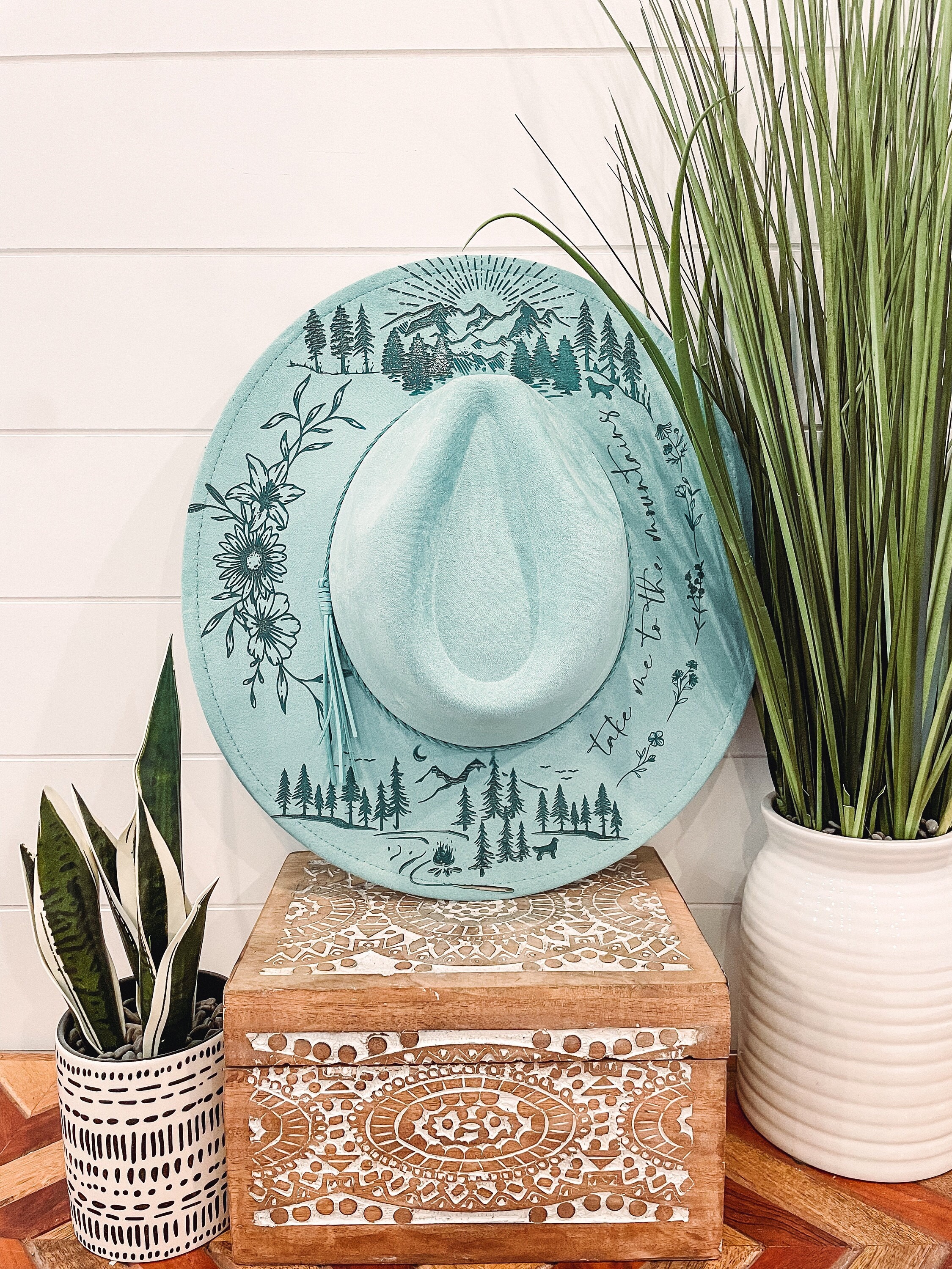 Painted Mountain Hat - Etsy Canada display picture 1