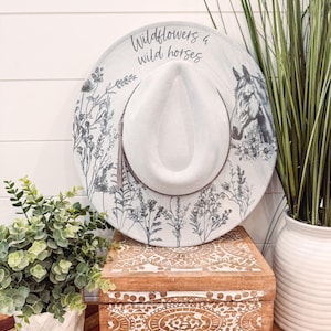 Wildflowers Hat, Burned Cowboy Hat, Floral Burned Hat, Cowgirl Hat, Horse Theme Hat, Horse Hat, Engraved Cowboy Hat, Boho Hat