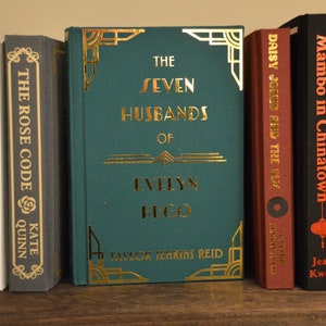 The Seven Husbands of Evelyn Hugo by Taylor Jenkins Reid rebound hardcover book image 1