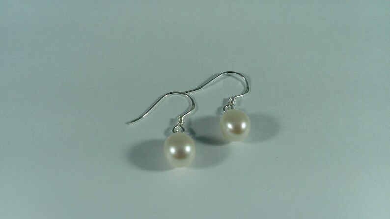 Cultured Pearl Earrings image 7