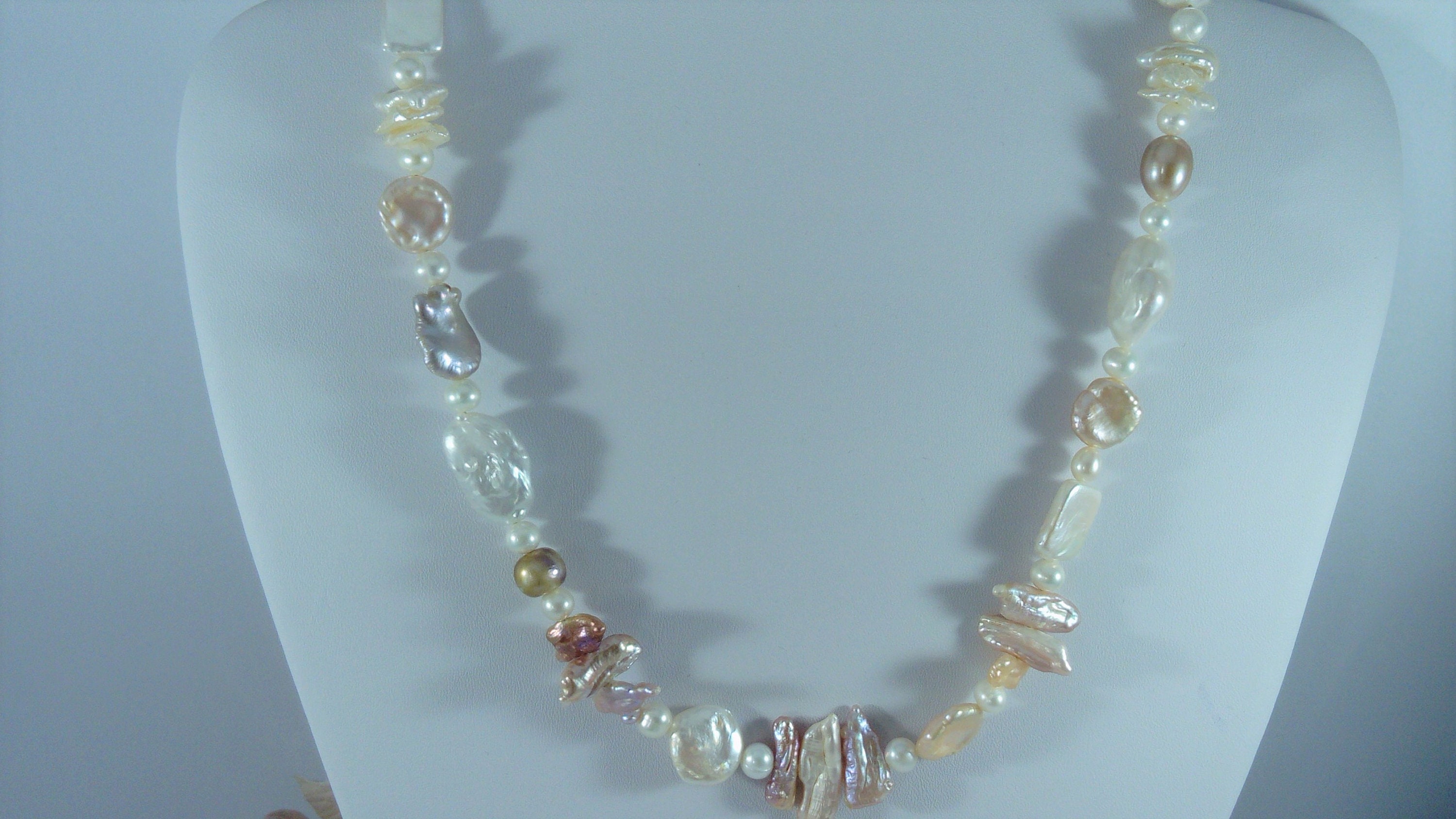 ネックレス・ペンダント The Mixed Pearl Necklace Zenzii Mixed Pearl Collar Necklace | A Lucky Knot Fan