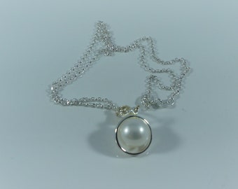 Cultured Pearl Pendant with Sterling Silver