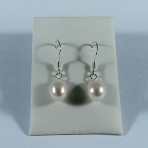 Cultured Pearl Earrings image 2