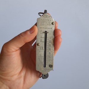 Est. Balanza Salter de fabricación británica de la década de 1940/balanzas de letras colgantes