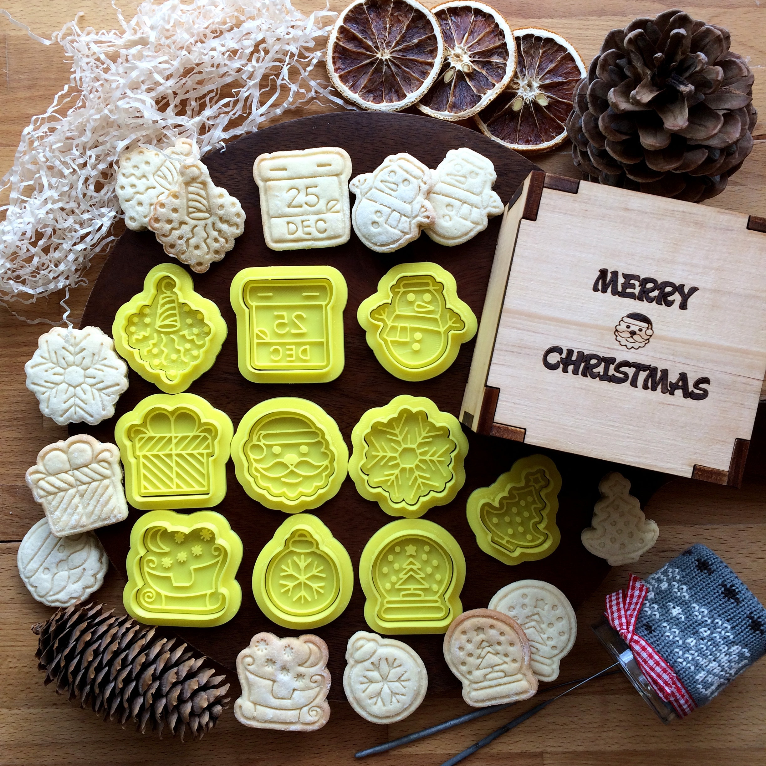 Christmas cookie cutters set. 10 cookie stamps in gift box. Etsy