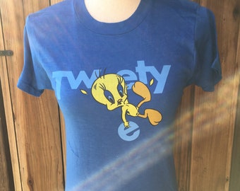 Tweety 1970s 1980s Velva Sheen Blue and Yellow Vintage Looney Tunes Iron On T-Shirt