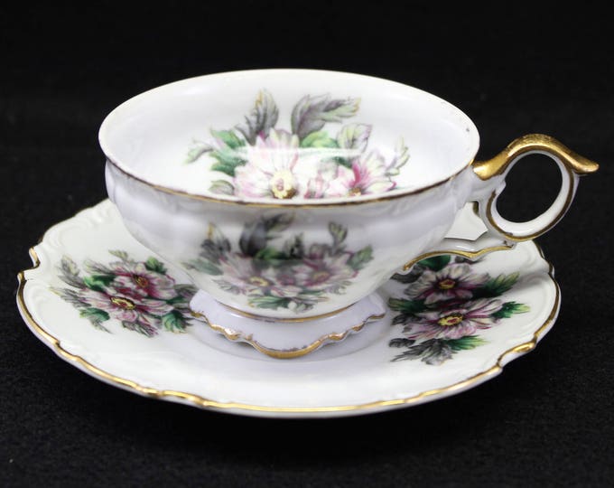 Tea Cups & Saucers - EvelynsAtticShop Tea Cups & Saucers - EvelynsAtticShop