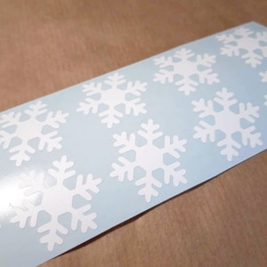 30 pegatinas de copos de nieve, calcomanías de copos de nieve para ventanas, envoltura de regalos, sellos para sobres navideños, pegatinas de vinilo, pegatinas con temática de invierno, pegatinas extraíbles