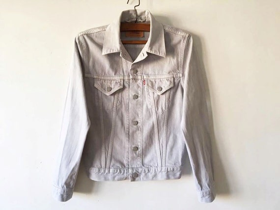 levis gray denim jacket