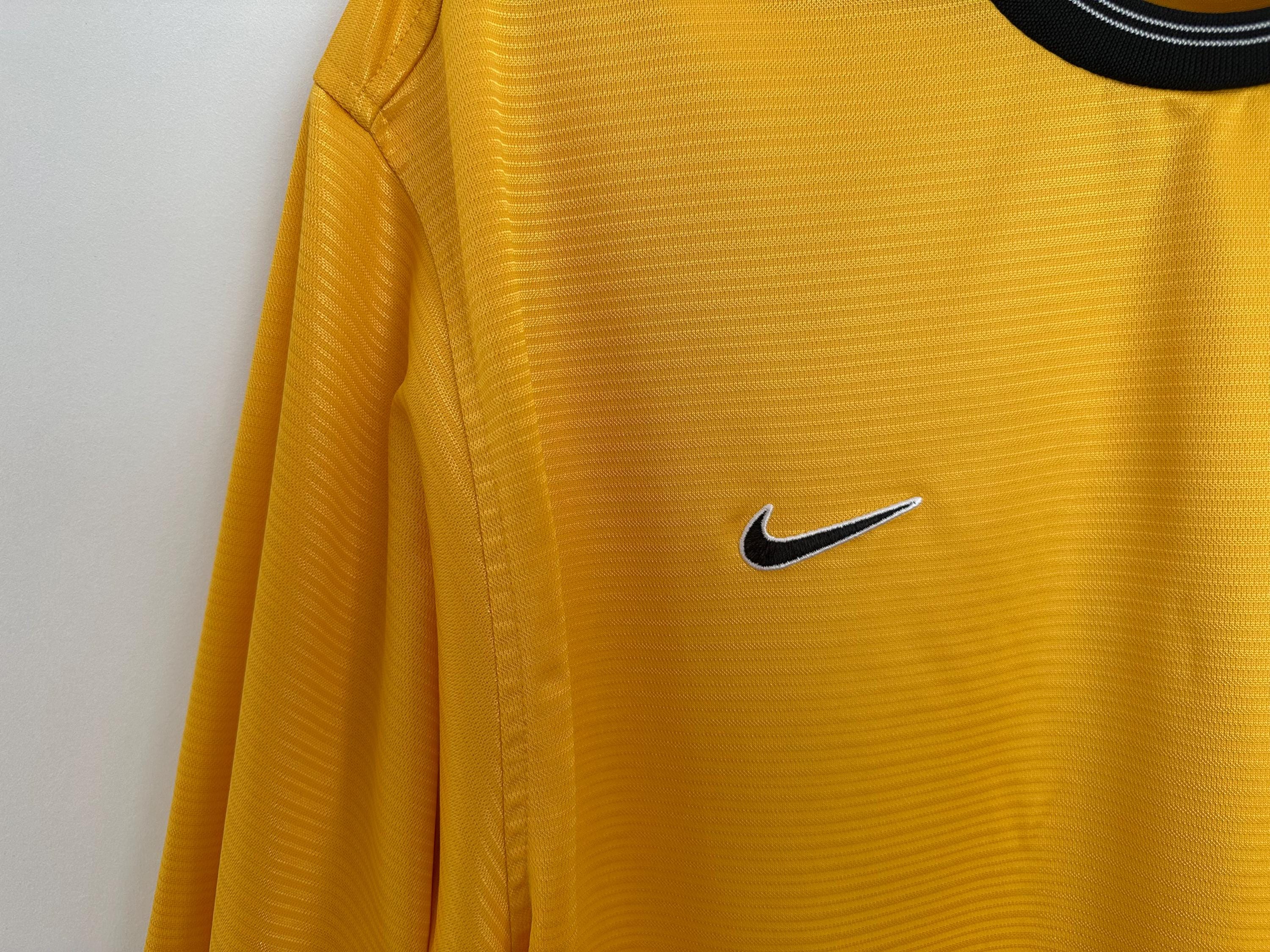 Nike Vintage 90s Soccer Jersey | Yellow Retro Football Shirt