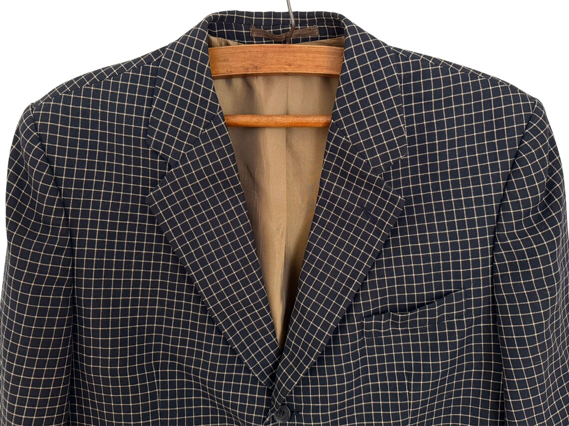 Vintage Checkered Black and Gold Blazer: Size 44 Unisex Plaid Classic Retro Jacket, foto 3 di 5