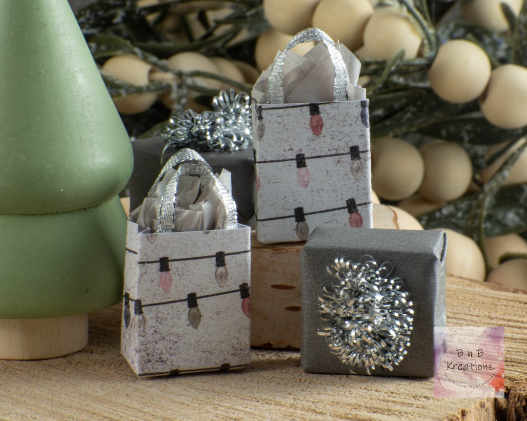 Miniature Presents Gray & Christmas Lights Dollhouse Miniature 112