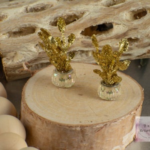 Miniature Potted Plant in Gem Pot with Gold Sparkle Plant for 1:12 Scale Dollhouse Miniature