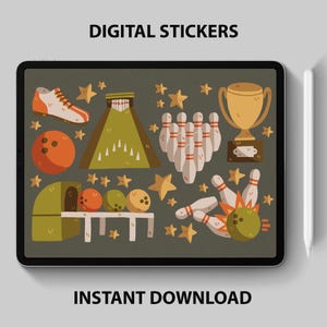 Könnte beinhalten: Digitales Tablet mit Bowling-Stickern. Die Illustrationen zeigen einen Bowlingschuh, Kegel, Kugeln, eine Trophäe und Sterne. Der Text "DIGITAL STICKERS" und "INSTANT DOWNLOAD" ist auf dem Bildschirm zu sehen.