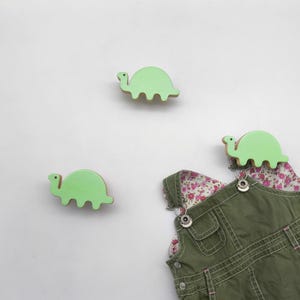 Turtle Wall Hooks Set – Wooden Sea Animal Nursery Hooks – Ocean Wall Decor for Kids Room – Cute Wall Hooks for Boy or Girl Room