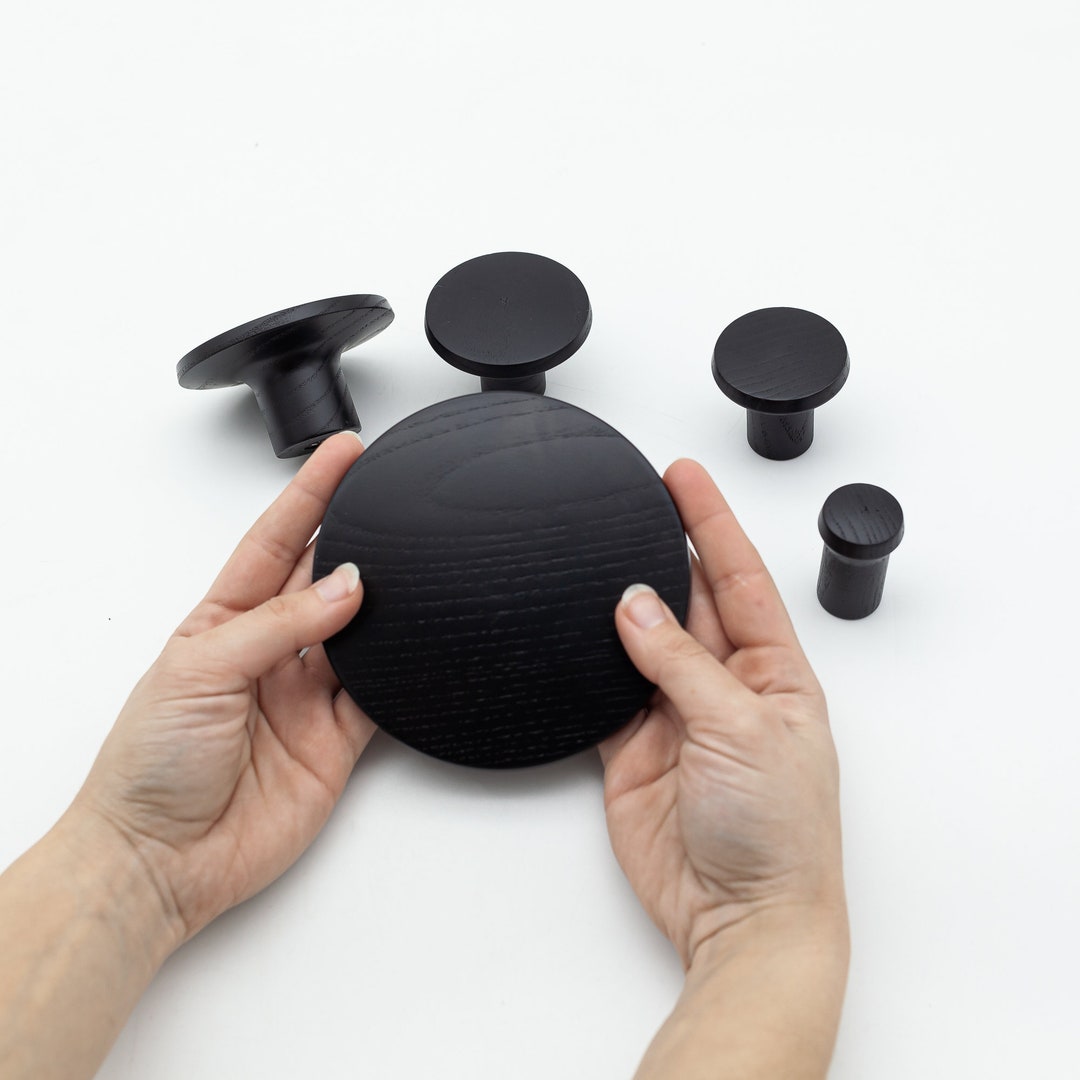 Black Round Wall Dots Hooks for Hanging Coats, Black Minimalist Coat ...
